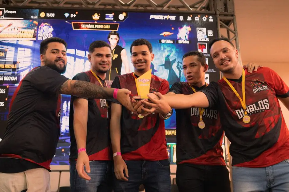 Esport Terbaik: Mengenal Dunia Kompetisi Game yang Menarik